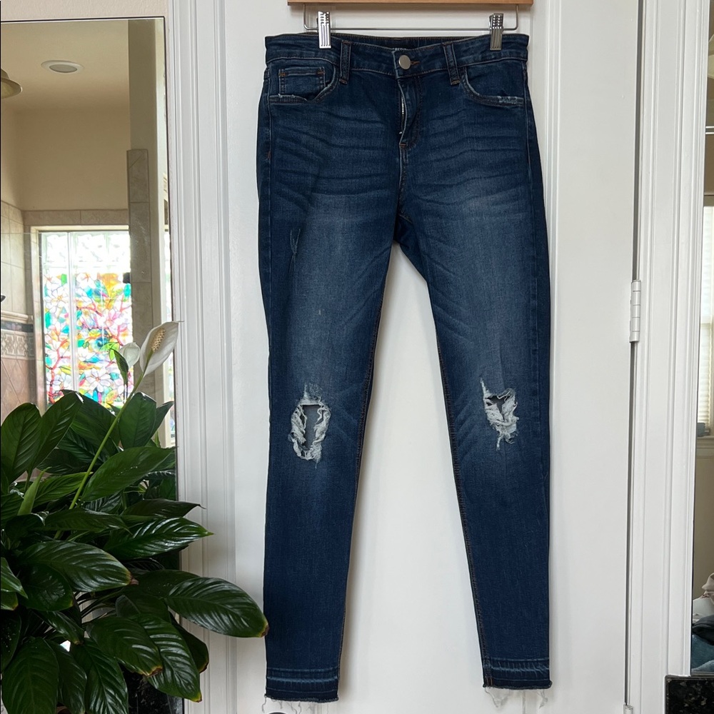 Dark Blue Distressed Skinny Jeans